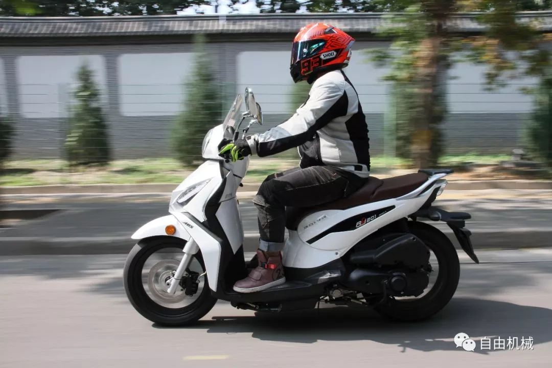 大轮踏板新势力 金城·adiva aj201试驾体验丨把玩