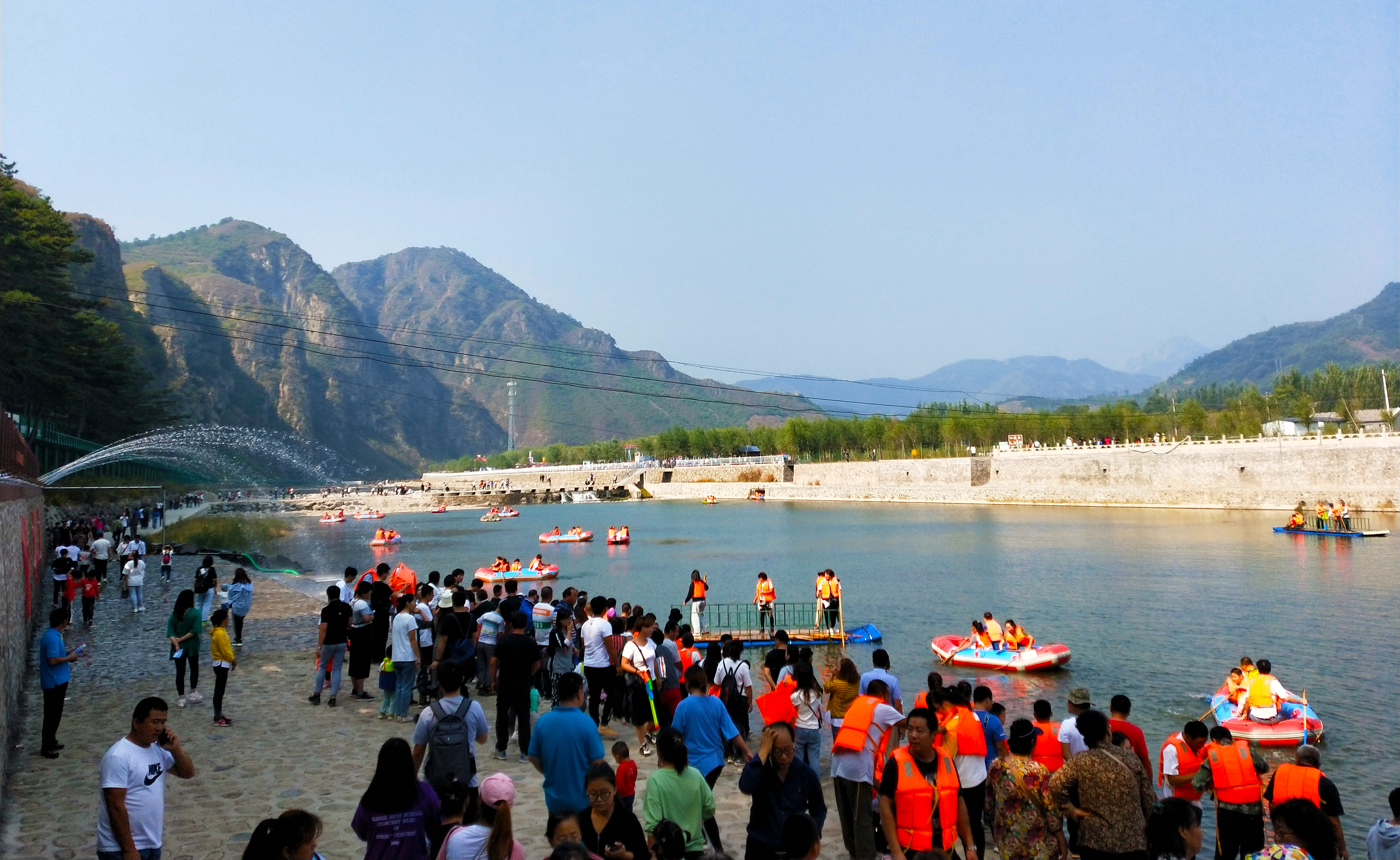 石门寨傍水崖景区图片