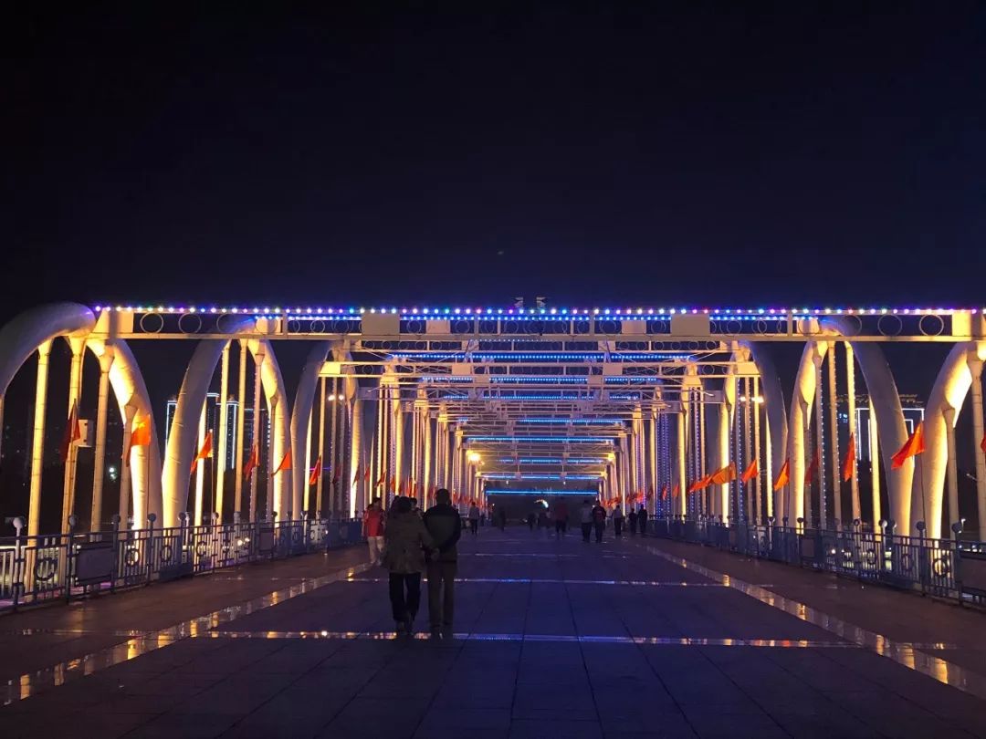 文登夜景图片图片