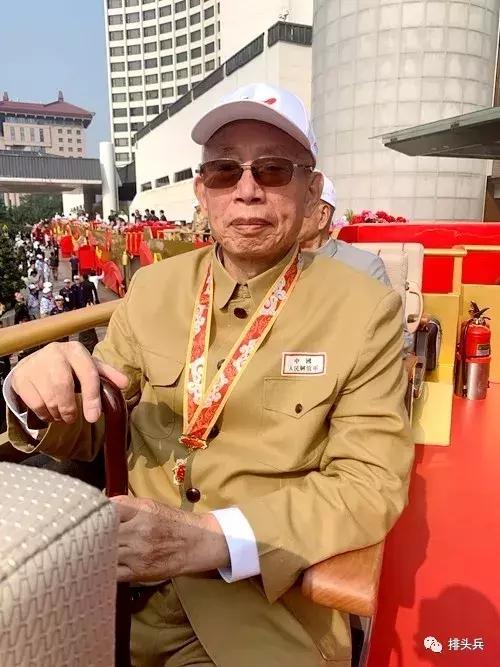 原创四川省军区4位军队老功臣参加国庆致敬方阵阅兵发出如此感慨