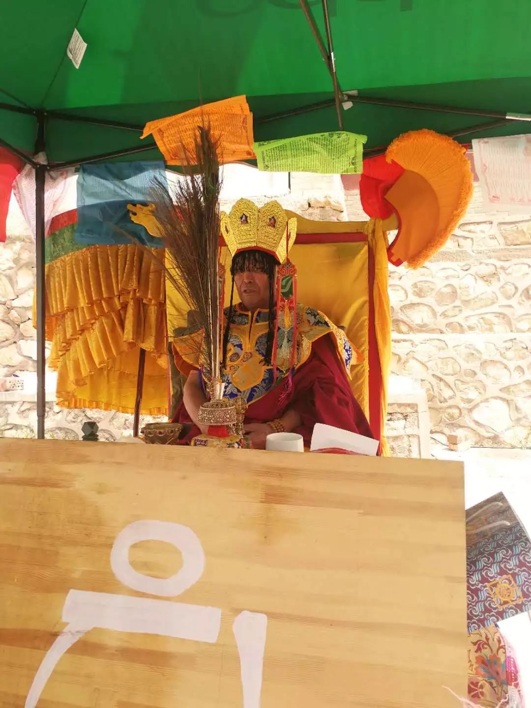 喇嘛洞召第九世活佛王铎扎木苏同中国佛协副会长,内蒙古自治区佛协会