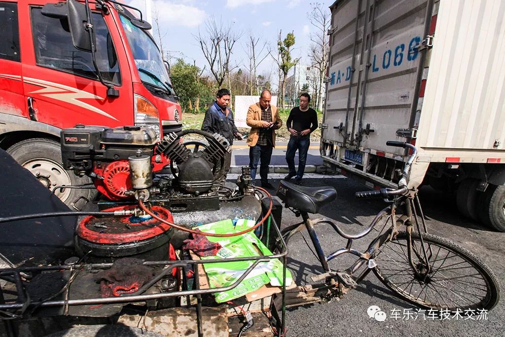 流动修车店24小时随叫随到方便又挣钱但是很辛苦