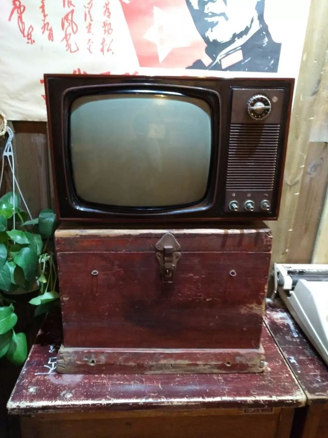 大连分公司 维修部缝纫机——80年代"三大件"昌江分公司 冯在衡军绿