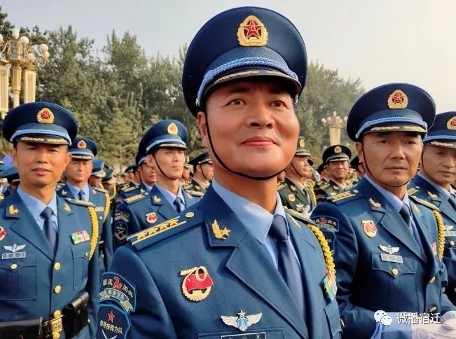 领导指挥方队受阅人员由来自军委机关,五大战区,各军兵种和武警部队