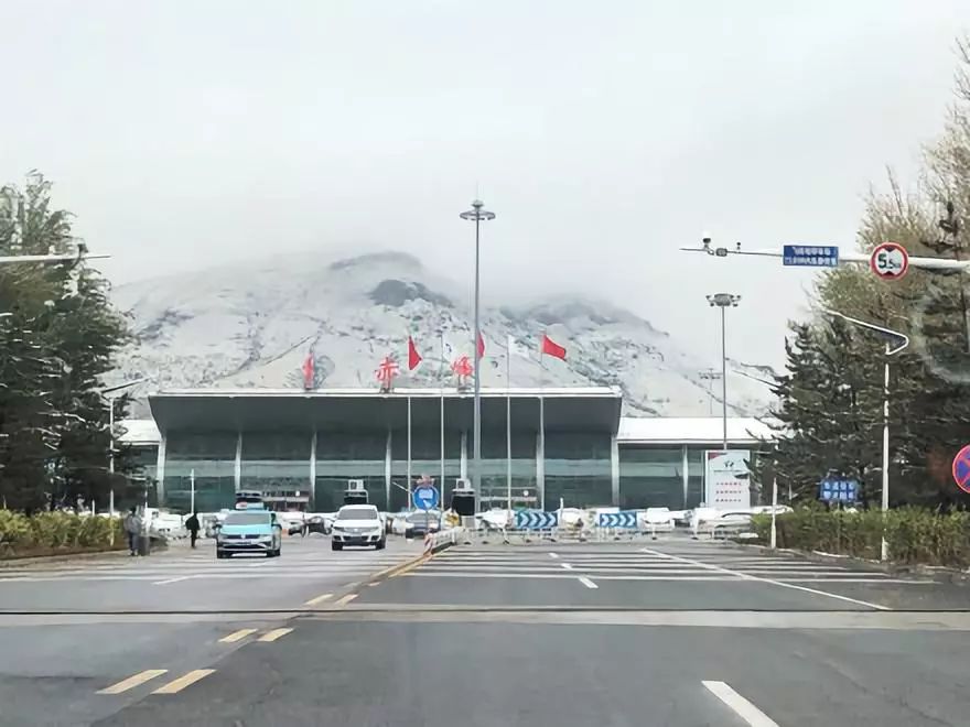 赤峰下雪了这张照片火了未来天气