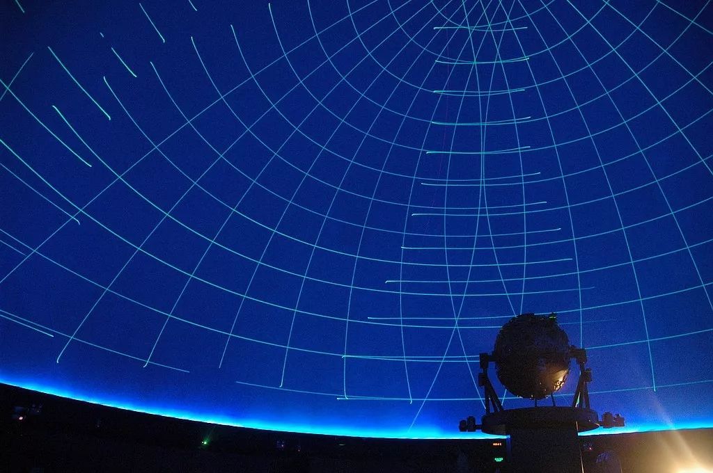 基础· 特刊 | 新中国的"第一"·70年:仰望星空 逐梦飞扬_北京天文馆