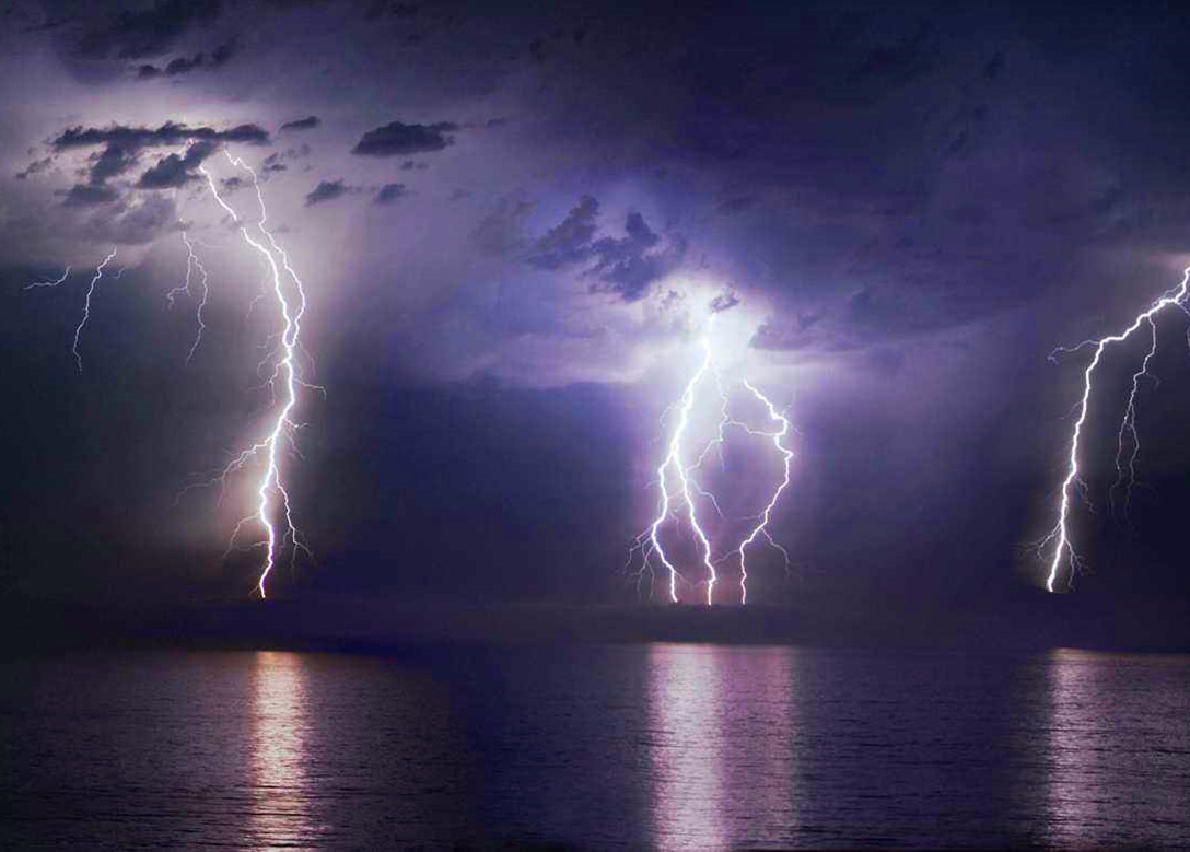 原创凡人仙界篇天雷地雷云雷都不如忘大神雷服不服