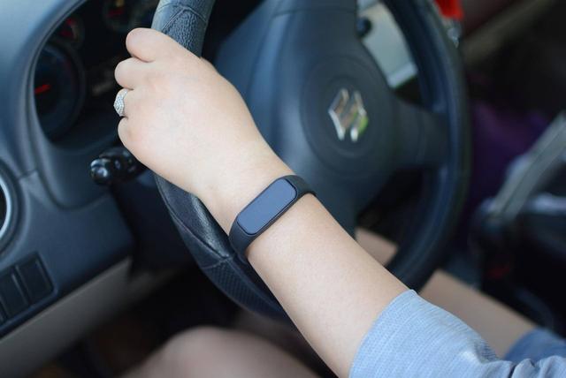 小米黑加手环1s深度使用评测超长待机2周nfcsuperamoled屏幕