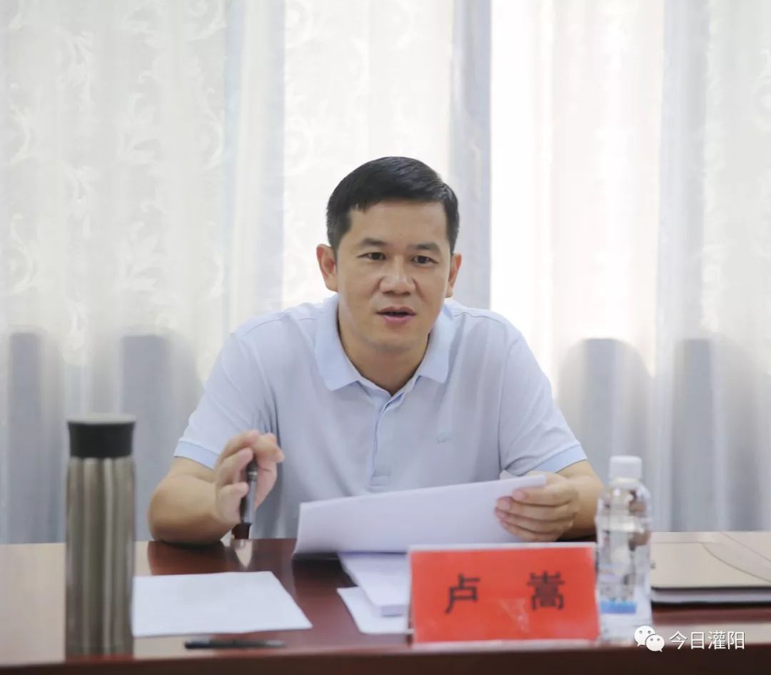 决胜脱贫攻坚推动乡村振兴县长卢嵩关口前移重心下移确保如期实现高