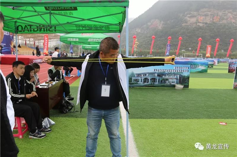 超级pk万众期待的弹弓王大奖赛冠军揭晓看过来