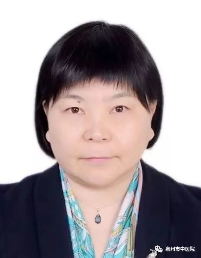 刘苓霜 教授医学硕士,主任医师,博士生导师;上海中医药大学附属龙华