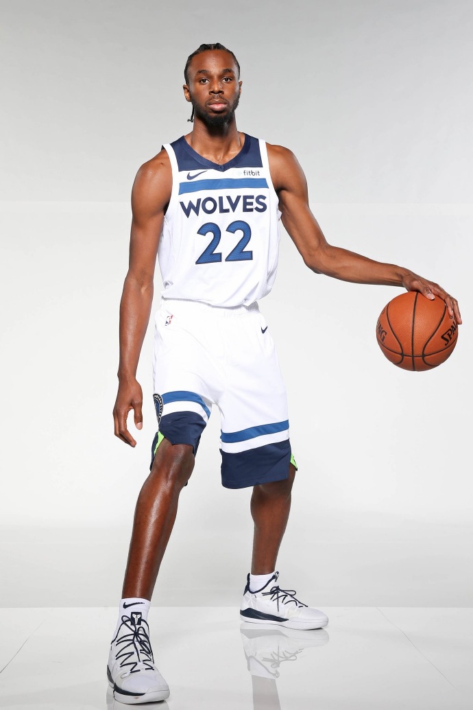 原创森林狼定妆照出炉!唐斯成功减重,威金斯的身材是真羡慕