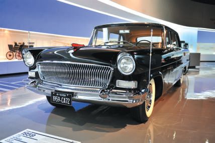 长春出了"头车",就连"摄影师"也是俺家的~_红旗