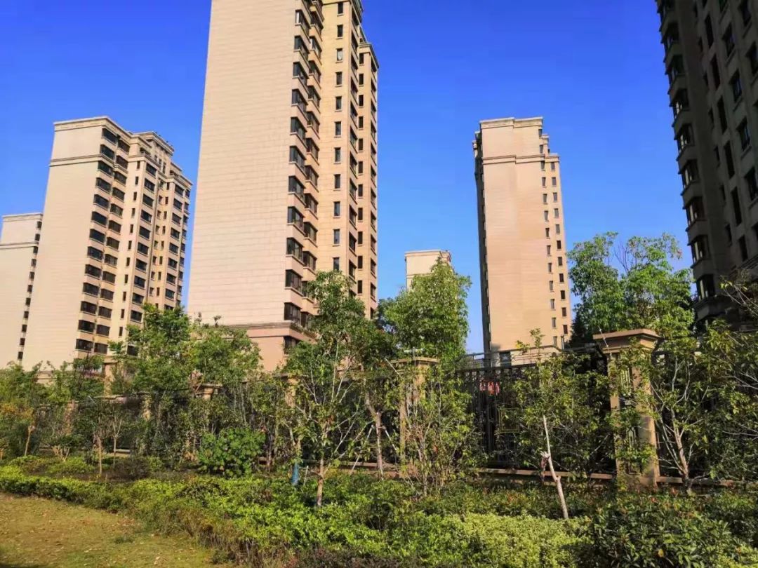 太难等人人都想买的南京华新城开盘时间成谜二手房也卖不动