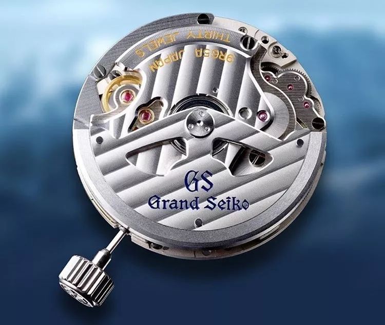 9r65,即sbga407g搭载的spring drive机芯,自成一派,曰,"三能整律器"