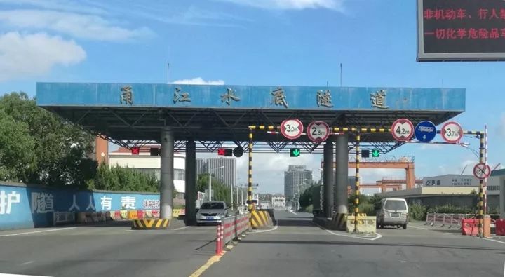 三)起至2019年12月9日24:00(星期一)止,对甬江隧道实行交通组织调整