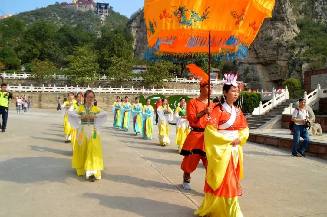 古灵山景区大型情景剧纣王降香女娲祭祀震撼全场