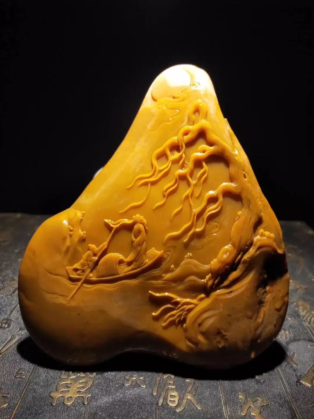 美鉴| 黄蜡石雕刻,美哉!
