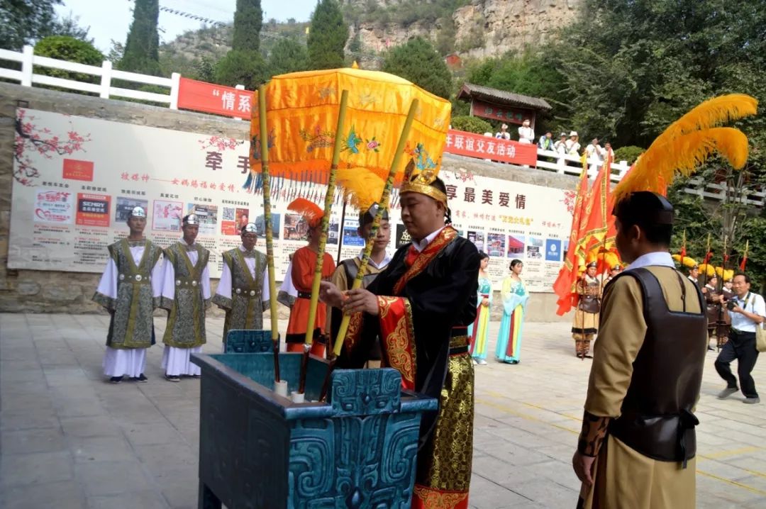 古灵山景区大型情景剧纣王降香女娲祭祀震撼全场