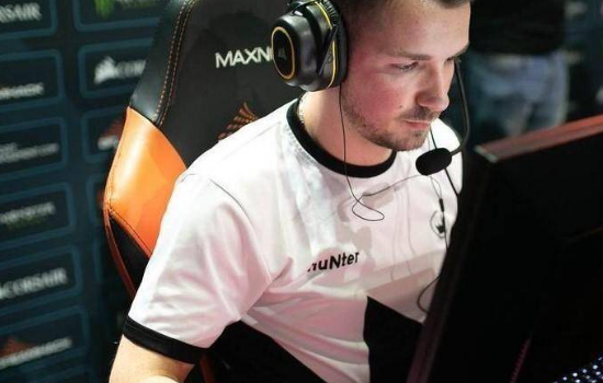 cr4zy队内两位顶级强男nexa和hunter转会至g2战队,而cr4zy这边则并没