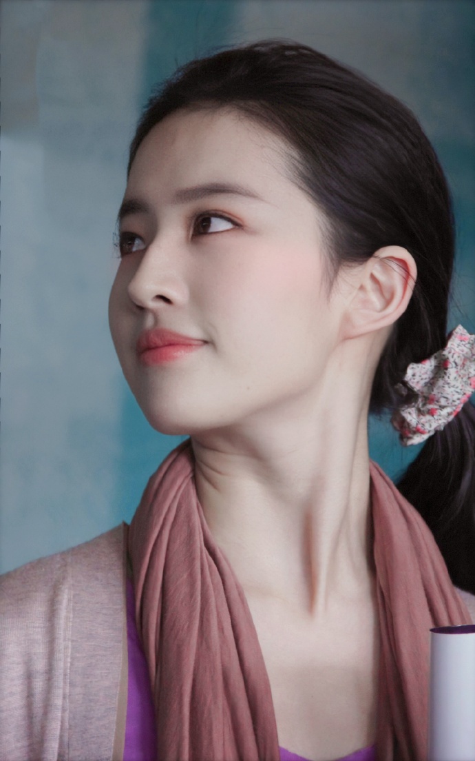 刘亦菲天然骨相美的范本