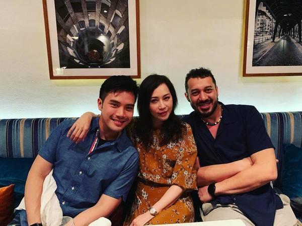 顾纪筠也是担心这个问题,她说:离婚,当时最担心的只是儿子,我害怕儿子