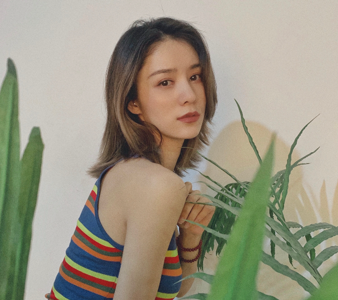 原创张馨月终于成为林太太与林峯结婚通知书曝光黑历史也被扒