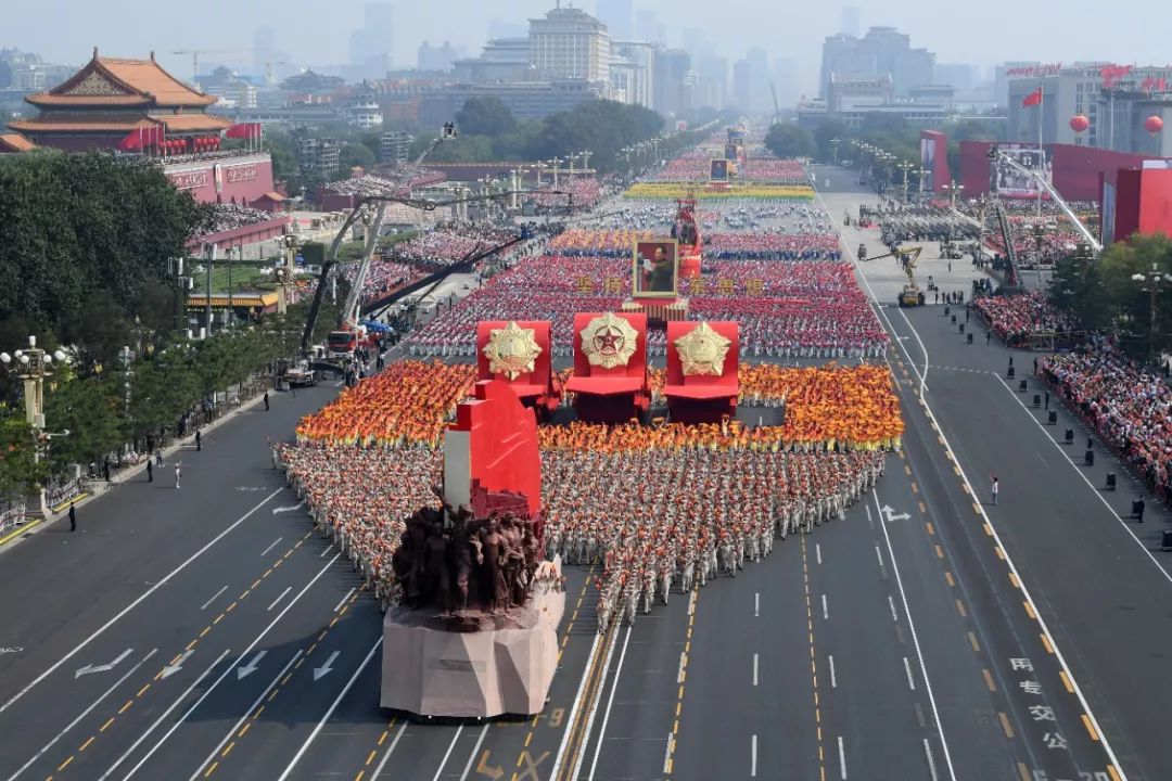 国庆70周年阅兵式完整高清视频和精选照片值得我们永久收藏