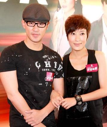 再来林峯便因为与陈嘉恒合作单曲《换个方式爱你》《让我爱你一小时》