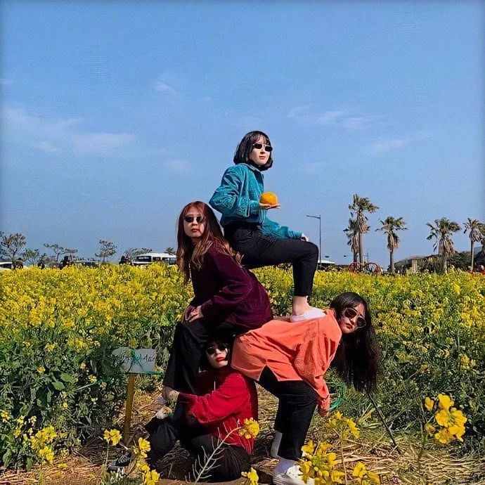 最新版假期沙雕pose大全学会了就是朋友圈最靓的仔