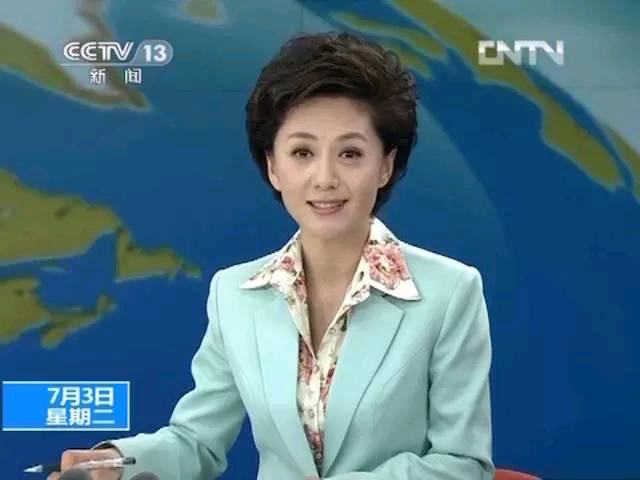 原创被称为央视最真实的主持人梁艳在23年的工作中一直保持素颜