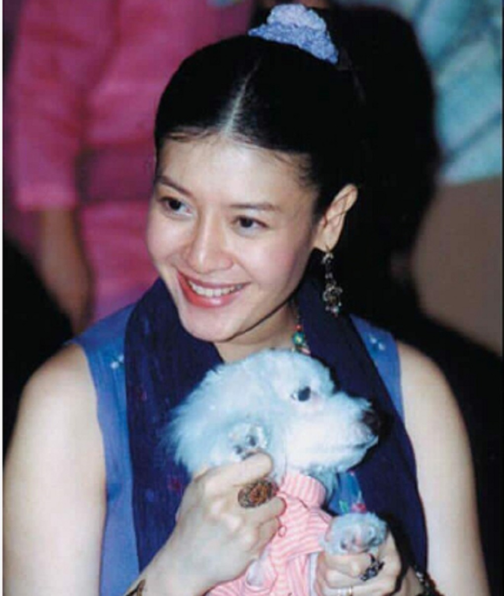 泰王前妻西米拉可盐可甜,站在金字塔顶端的美人,侧颜太a了!_苏提达