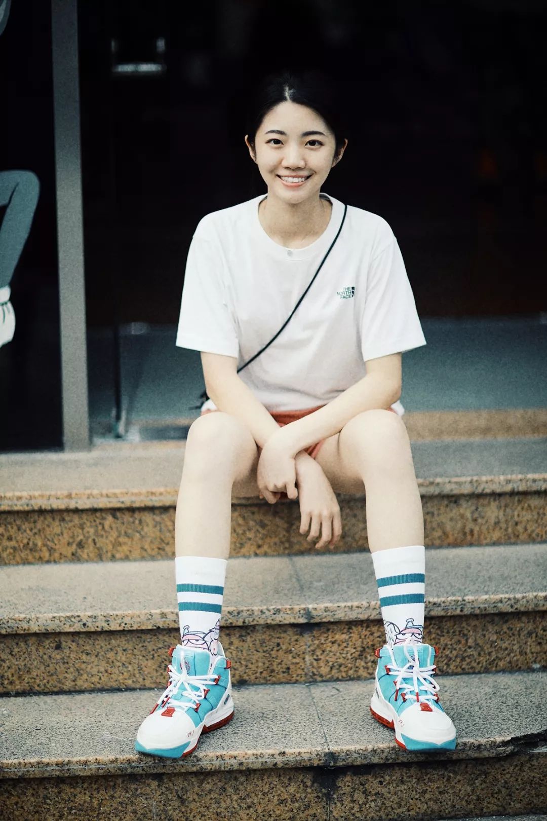 xh55 girl#「 " 请珍惜那个愿意跟你一起穿篮球鞋的女生! "· r 」