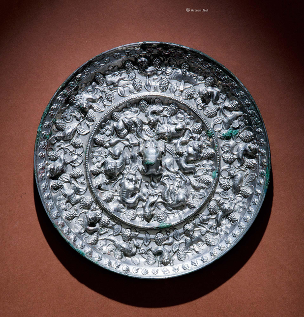 原创海兽葡萄镜为唐代第一名镜,也是古代最具收藏价值的铜镜之一
