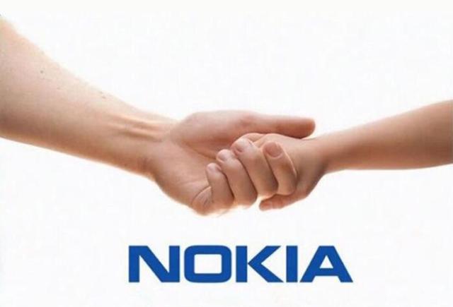 诺基亚72来了不再握手我们来掰一下手腕