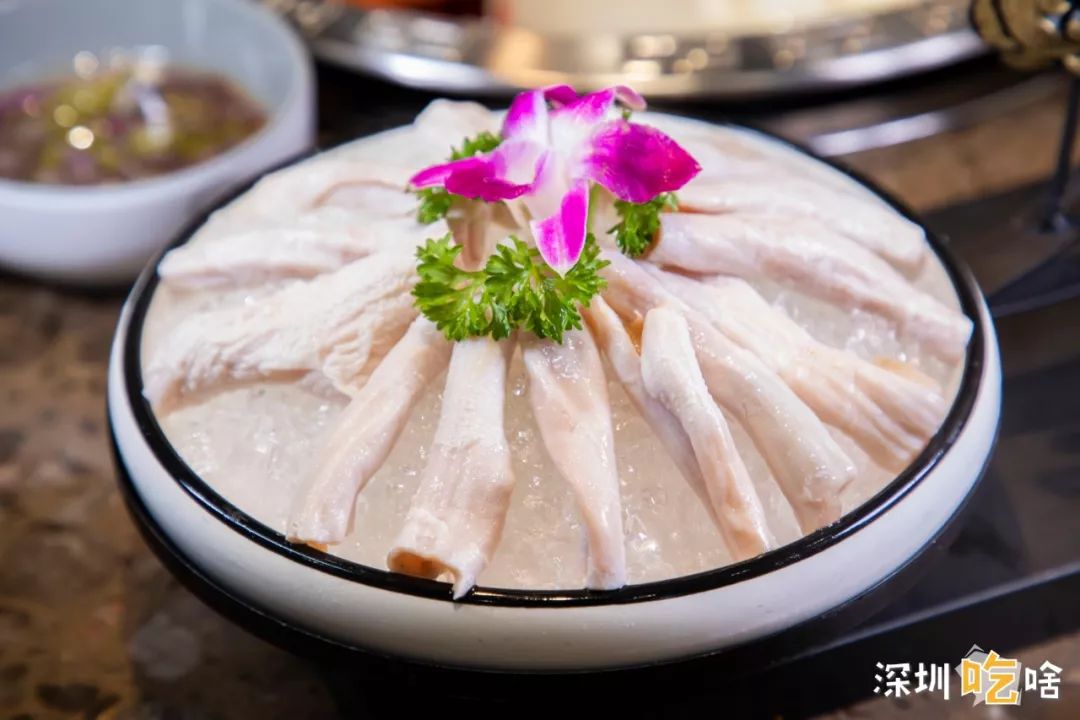 它凭2米长称霸江湖深圳第①家鹅肠火锅来了