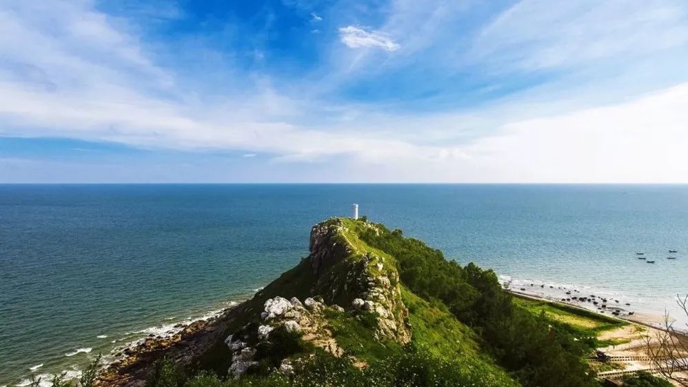 晏镜岭03南海旅游岛·中国第一滩是国家4a级旅游景区,位于电白区海滨