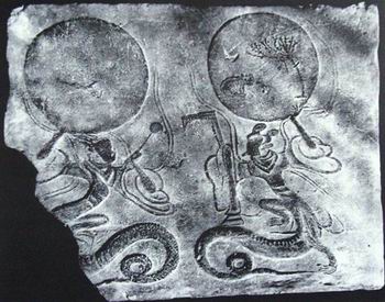 西汉,伏羲与日轮阳乌长沙马王堆一号汉墓,帛画线描图,日轮阳乌月轮的"