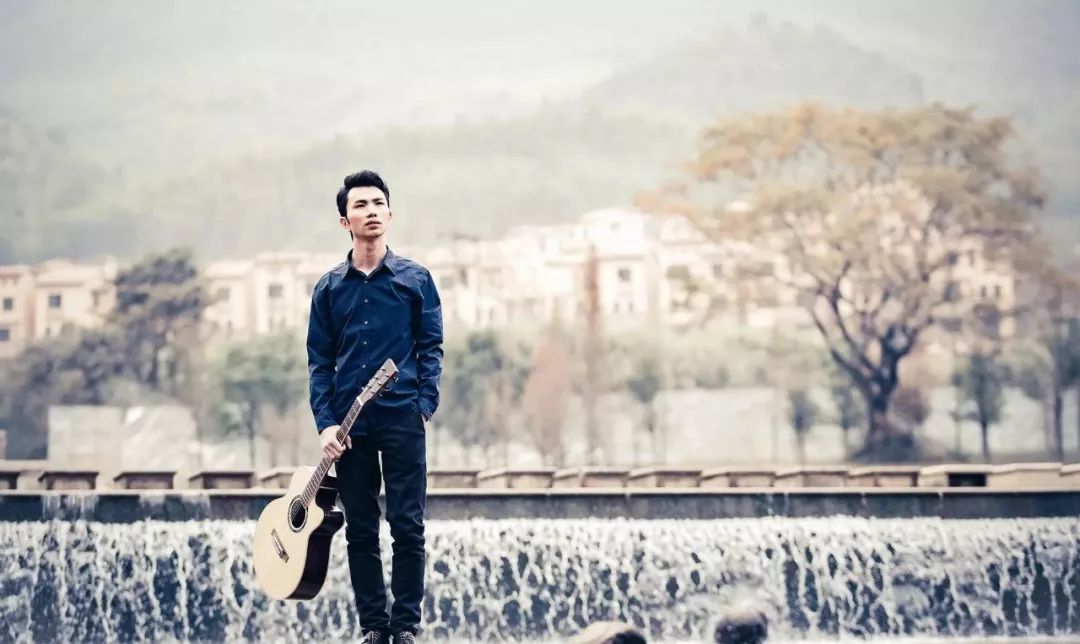 音乐会上演唱的全部是徐少文以及演出嘉宾的原创,无一首翻唱歌曲.