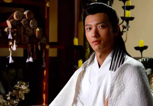 因为反响还不错,高钧贤在离巢的这几年,也拍了不少电视剧,有《爱的妇