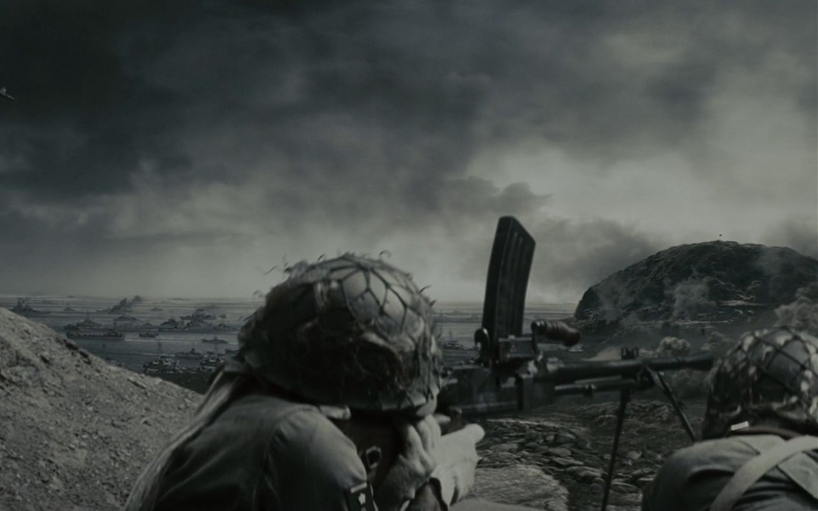 原创千万别被《硫磺岛的来信》给骗了,历史中硫磺岛战役更加残酷