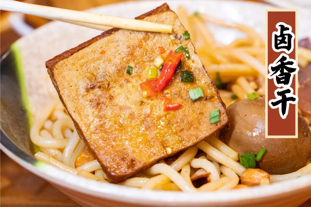 深圳第①家"山洞"餐厅,半价"上演"嘴撕羊肉,吃肉就要霸气!_卤粉