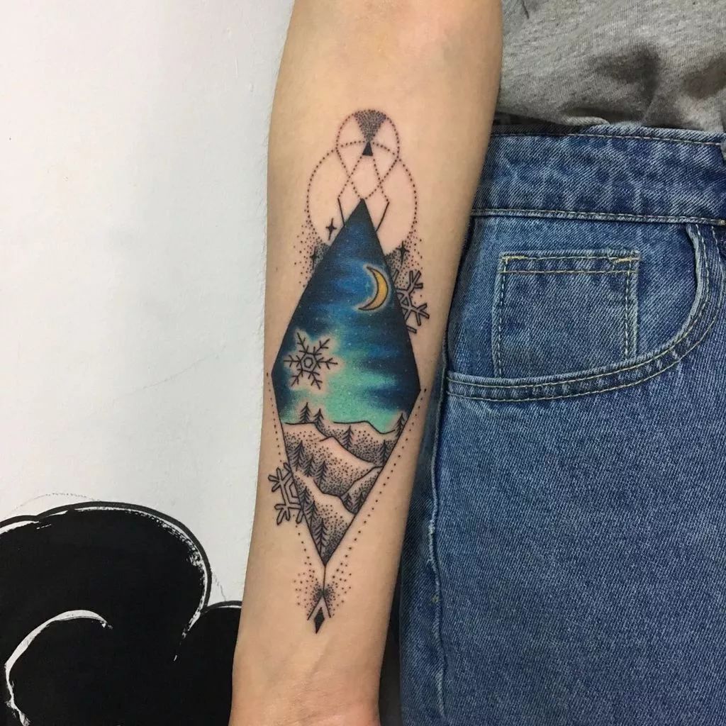 告诉纹身师不要伤我的心,即可收获一圈"腿毛" | 纹身大赏no.20