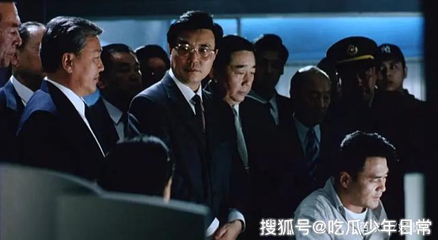 原创中国机长vs紧急迫降跨越20年的宿命