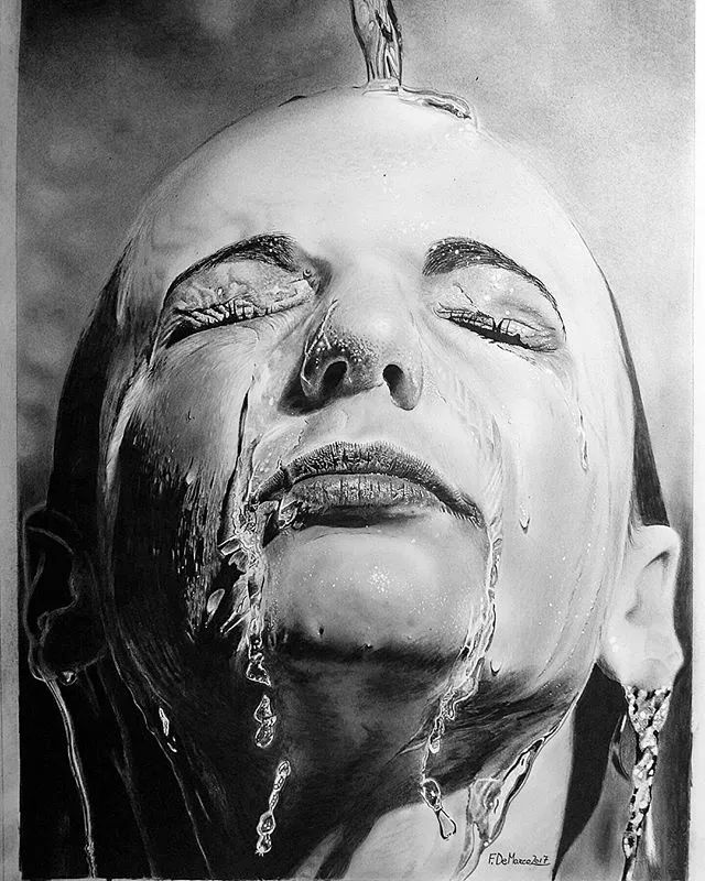 不愧素描大佬炭笔玩爆相机意大利画家超写实素描以假乱真网友给相机留