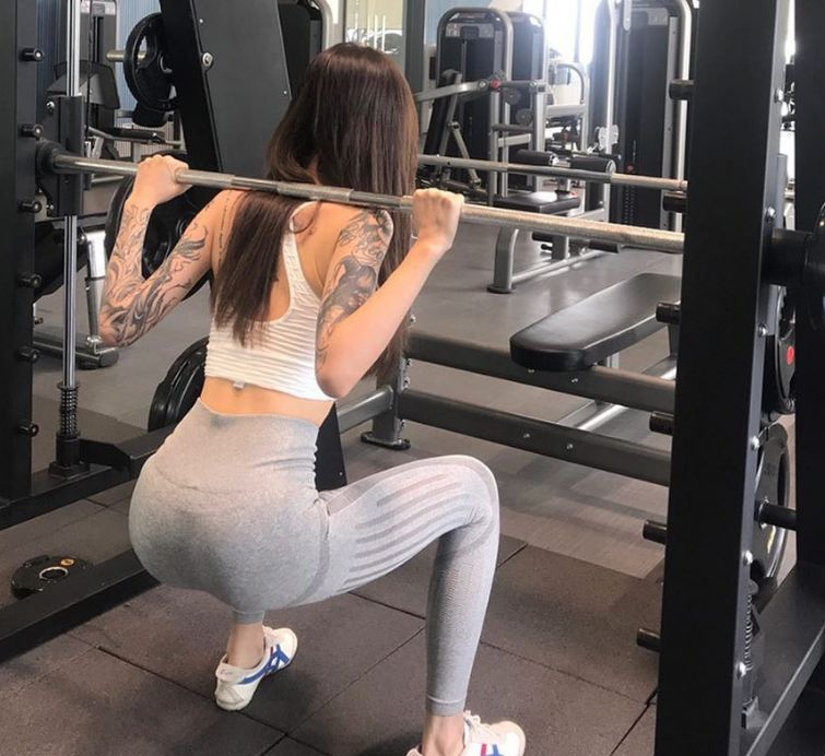 纹身的小姐姐也可以是好女孩