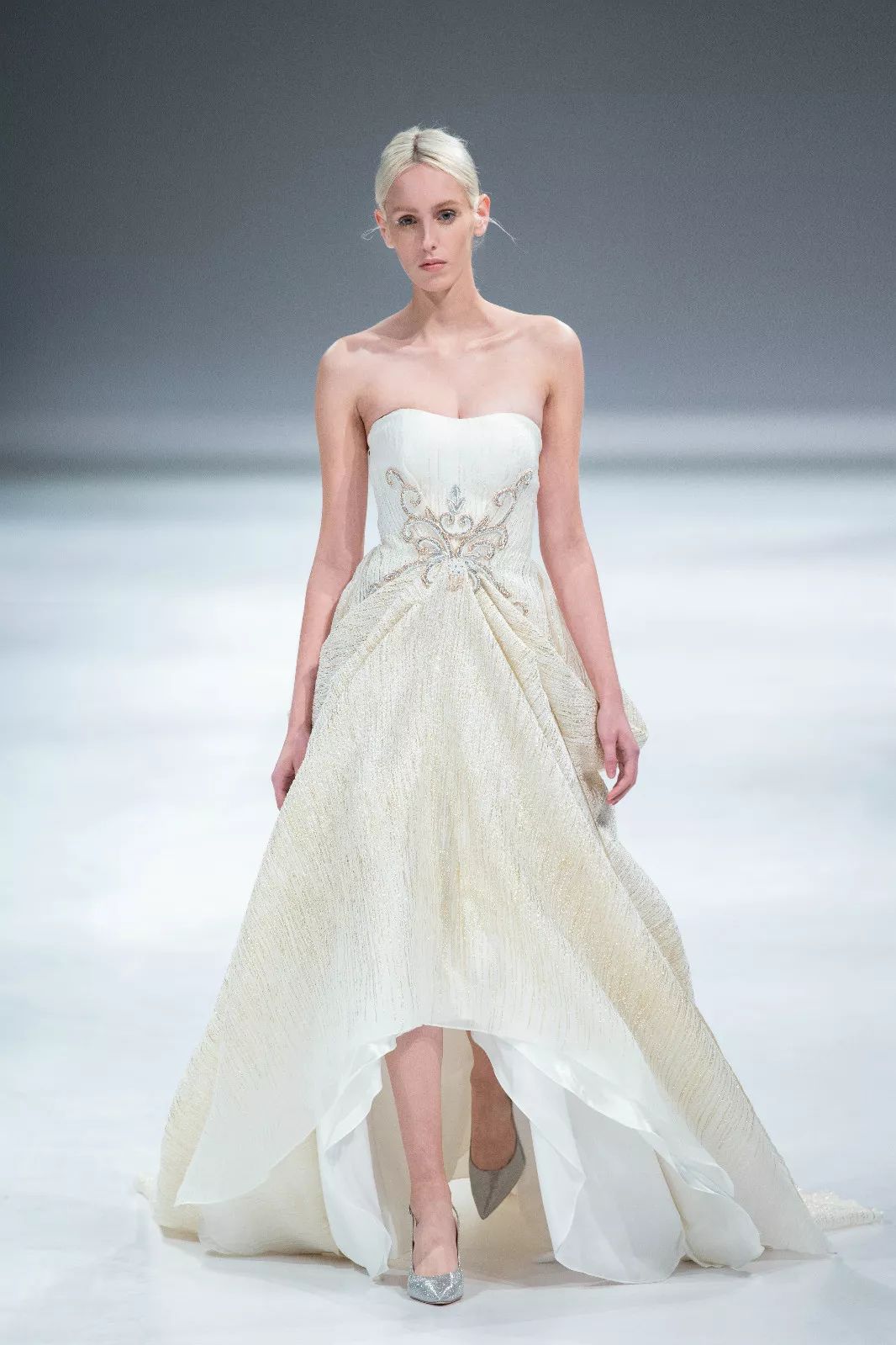 【上海邀约】上海时装周the atelier2020春夏preview:一场视觉梦境