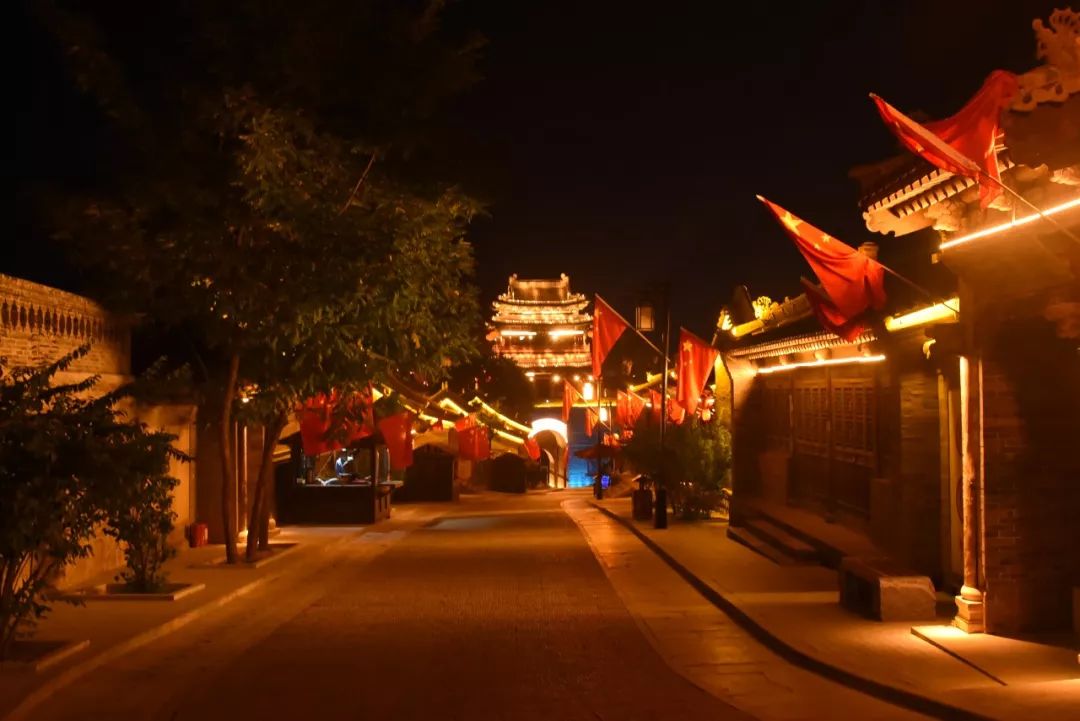 夜景小吃街博物馆文艺表演来青龙古镇不出太原也能逛遍小颐和园