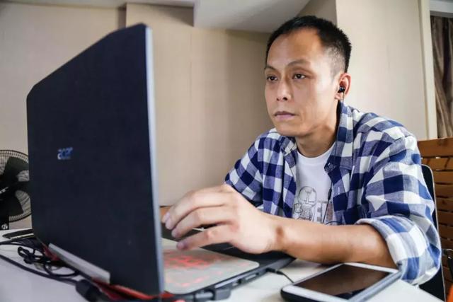 "银河护胃队"亮相大阅兵,外卖小哥:最希望得到理解和尊重_吴志伟