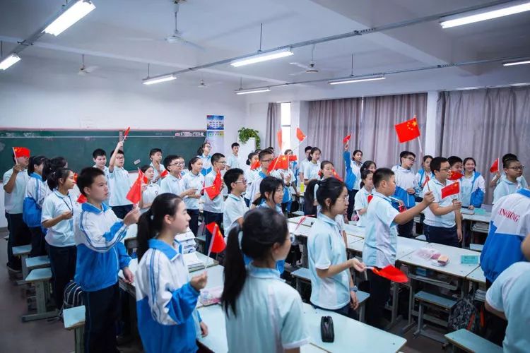 景弘学子不忘初心砥砺前行1801闫雨萌